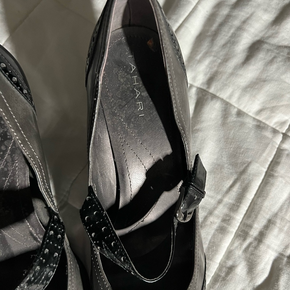 Tahari shoes, blk/grey - Picture 4 of 11